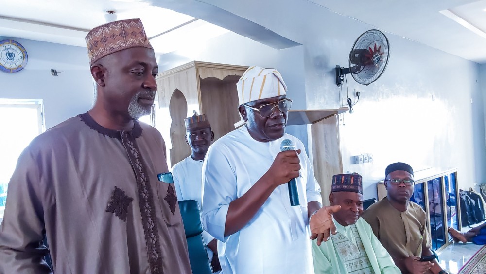 Vice-chancellor Visits Ful Central Mosque, Seeks Prayers And Truthful Counsel